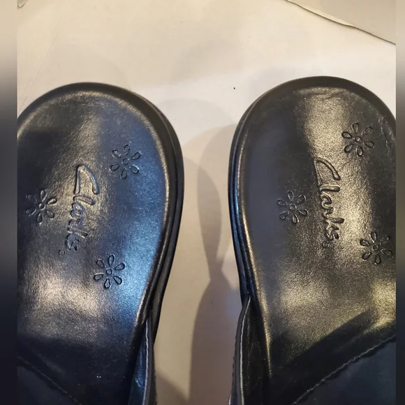 Clark Vintage Wonen's Black Slip-On Shoes Sz 9 - Picture 11 of 13